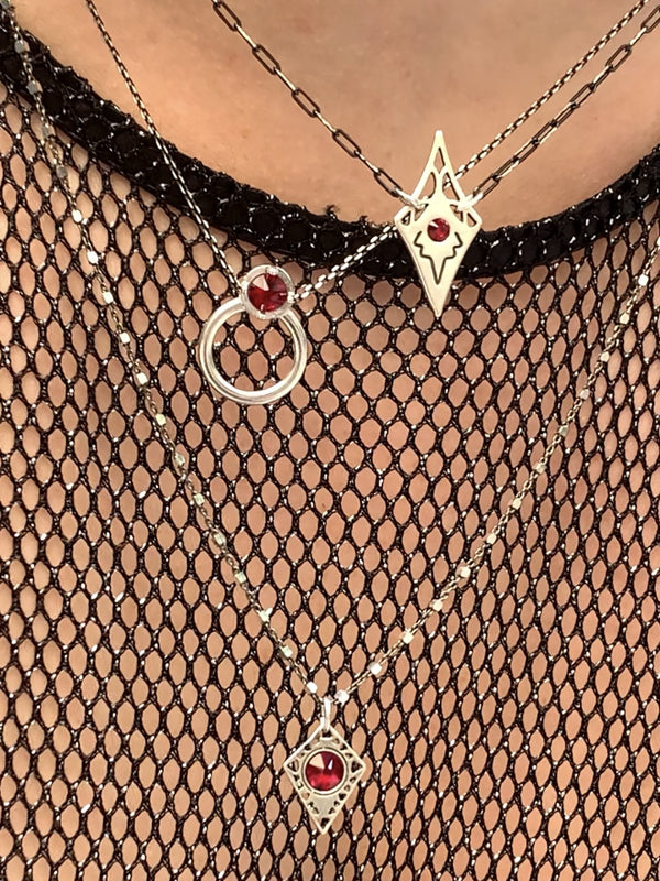 DARK SILVER DEEP RED