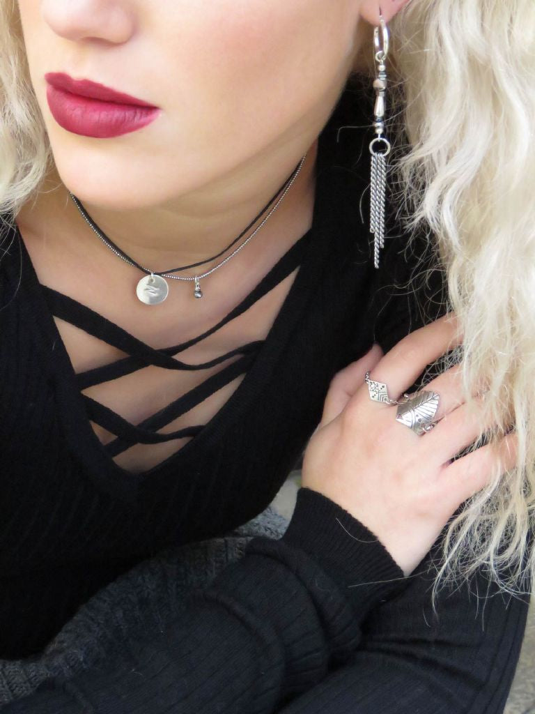 שרשרת סטרינג לטר | Letter String Necklace