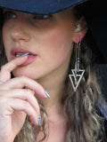 עגילי משולשים אסימטרי | Asymmetrical triangular earrings