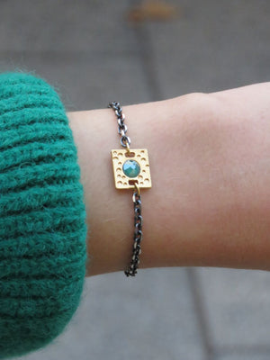 צמיד דארק מארס | Dark Mars Bracelet