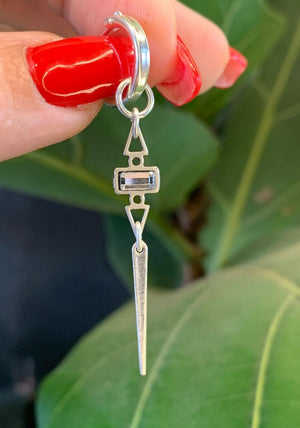 עגיל שורט מלבן לגו | Short Lego Rectangle Hoop Earring