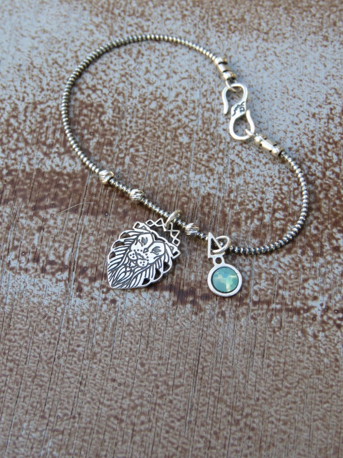 צמיד אריה קסום |  Magical Lion Bracelet