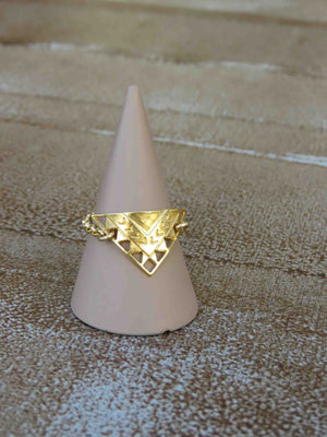 טבעת משולש נצחי  | Eternal Triangular Ring