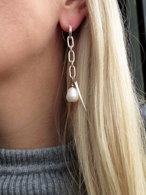עגיל לונג פרל | Long pearl earring