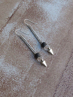 עגילי ניטים שחורים |  Black Rivets Earrings